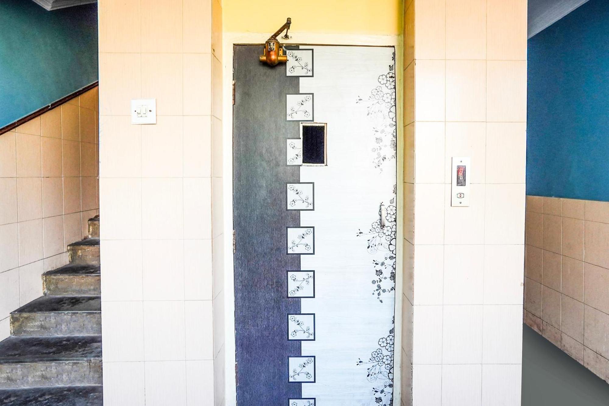 Hotel O Vibrant Residency Ahmadábád Kültér fotó